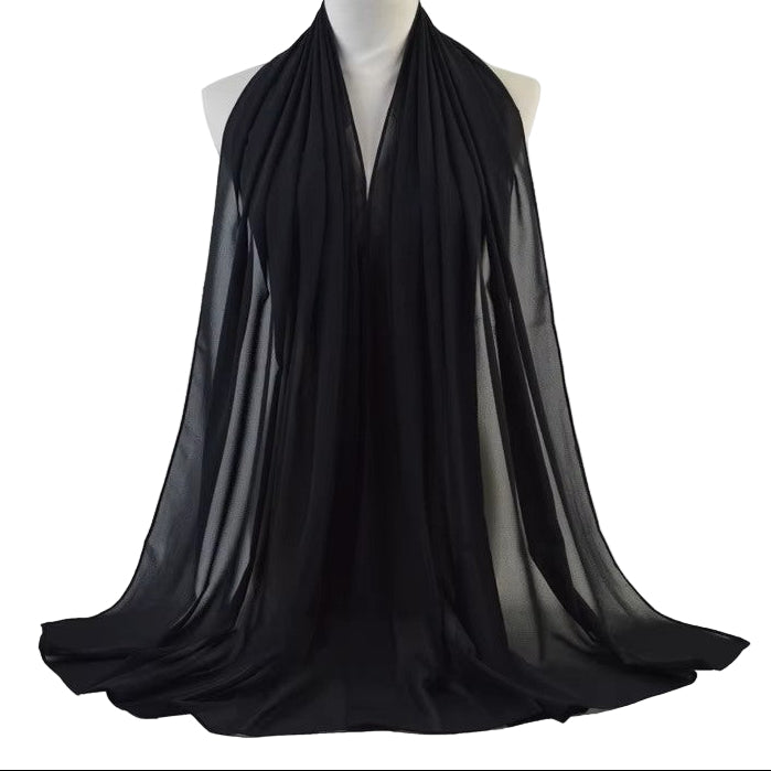 https://www.amodeyah.com/cdn/shop/files/The Everyday Essential Plain Chiffon Hijab – Black.pg